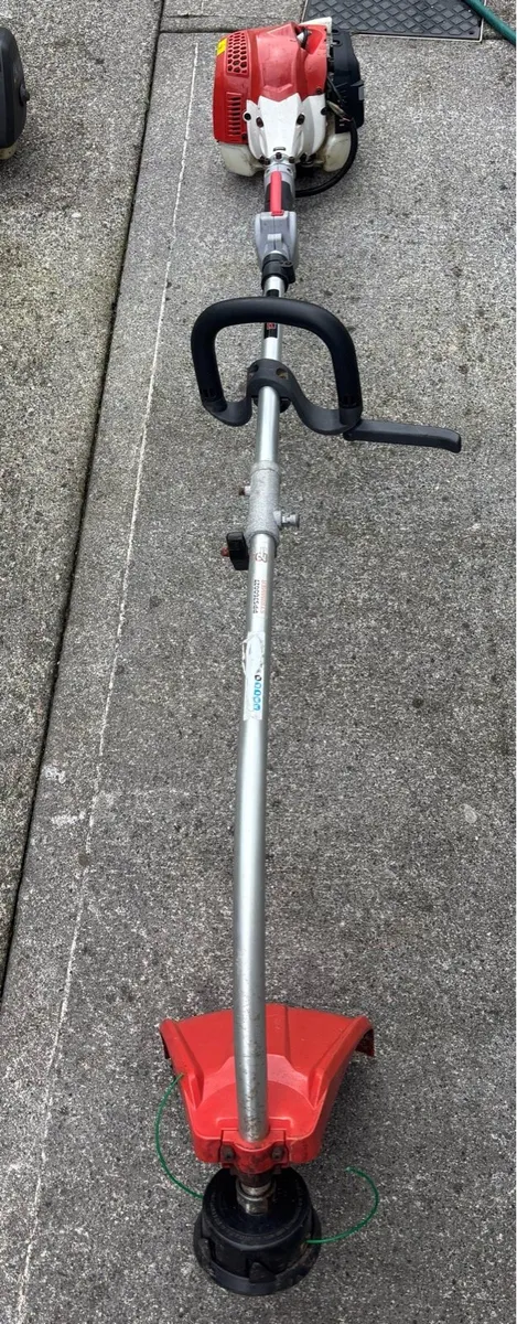 Petrol trimmer - Image 1