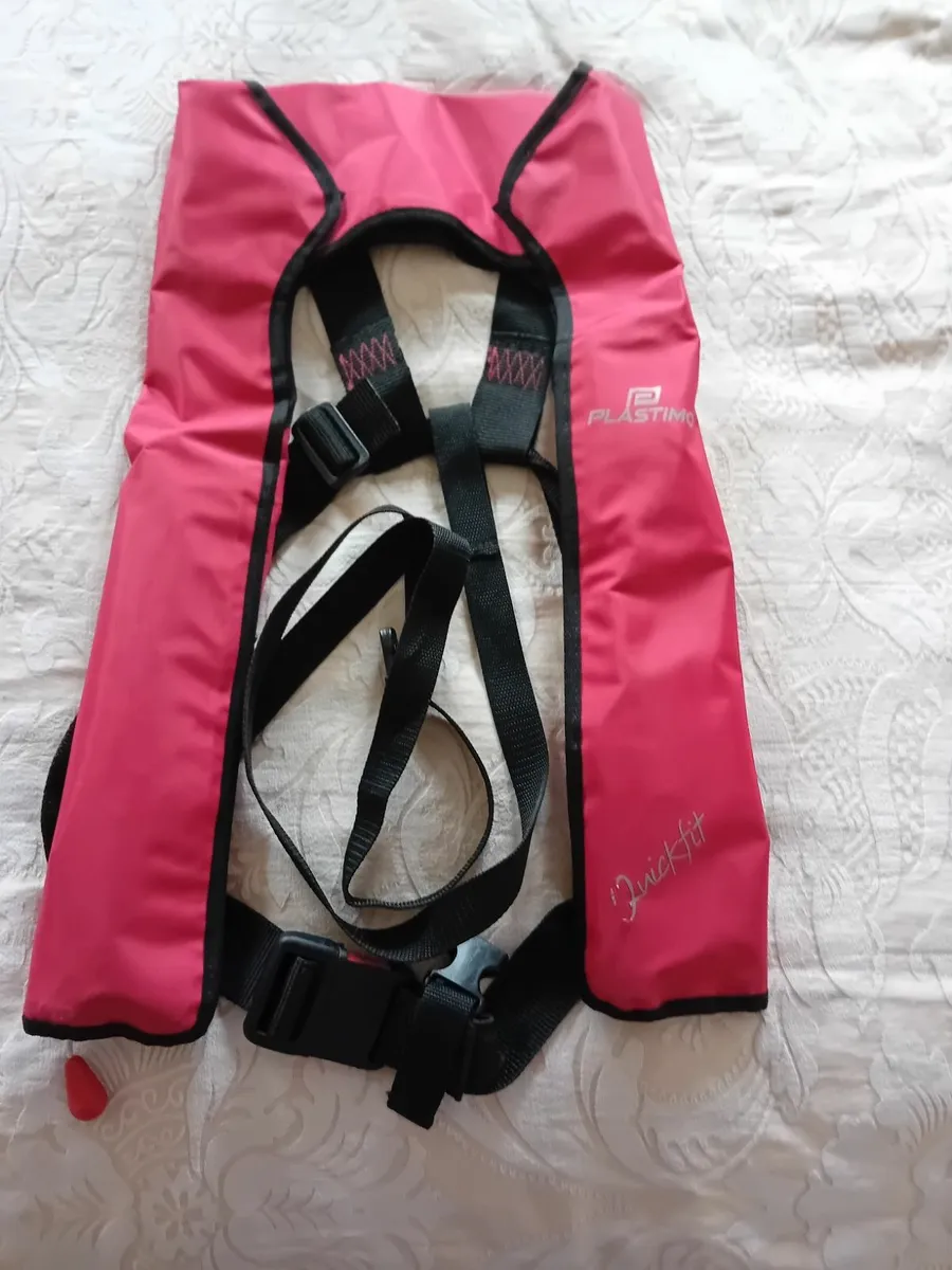 Sailing accessories - Image 1