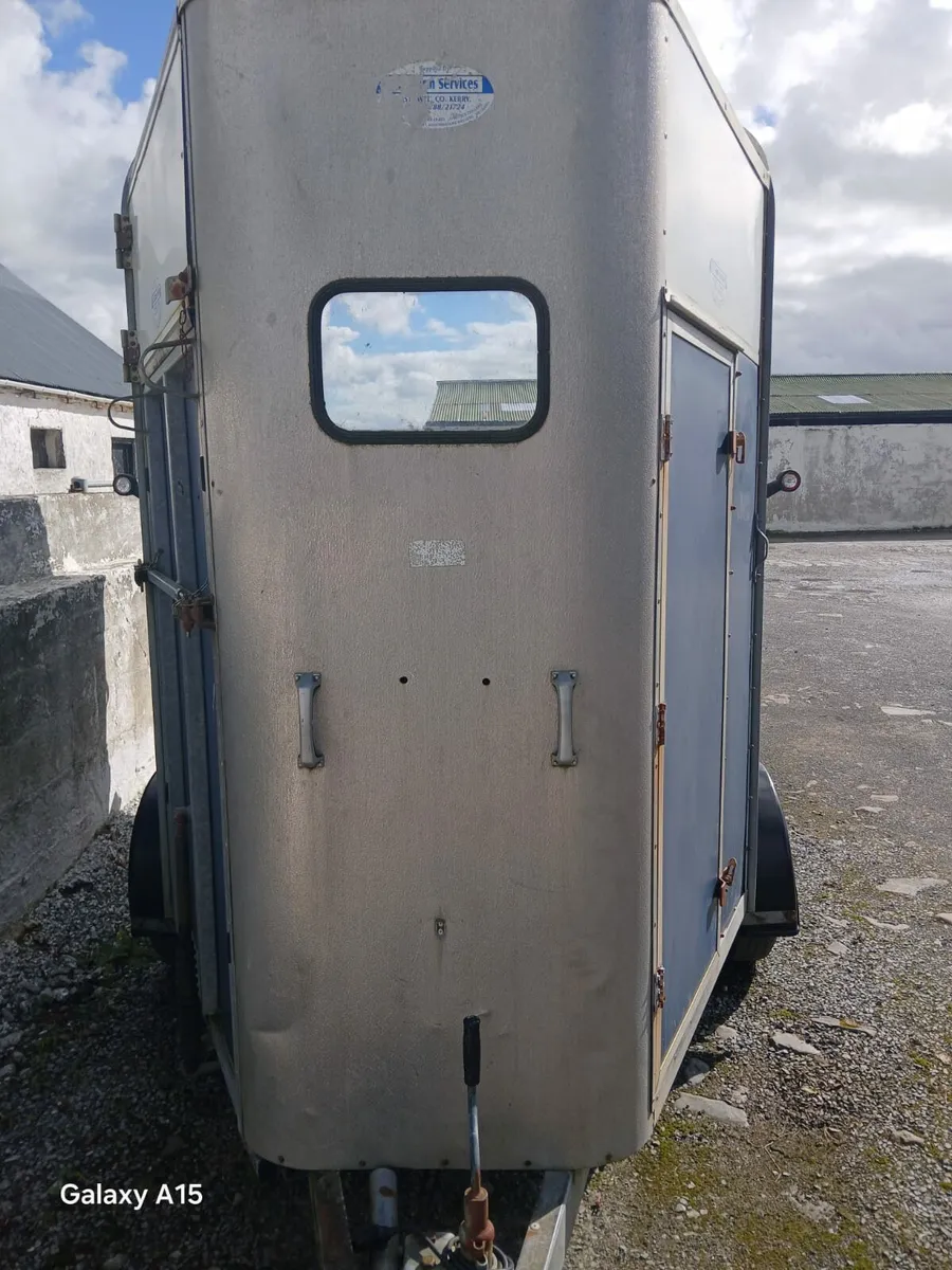 Ifor Williams Horse Box - Image 3