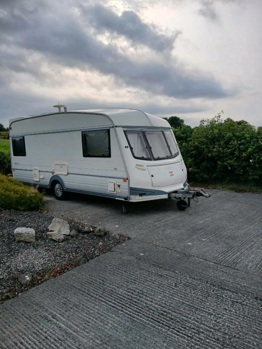 4 berth prestige caravan - Image 2