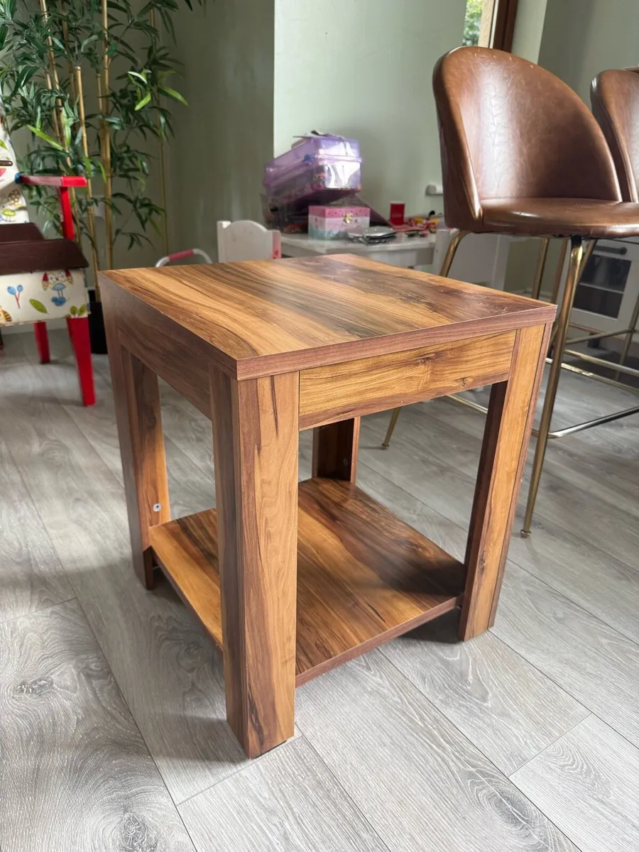 Lamp table