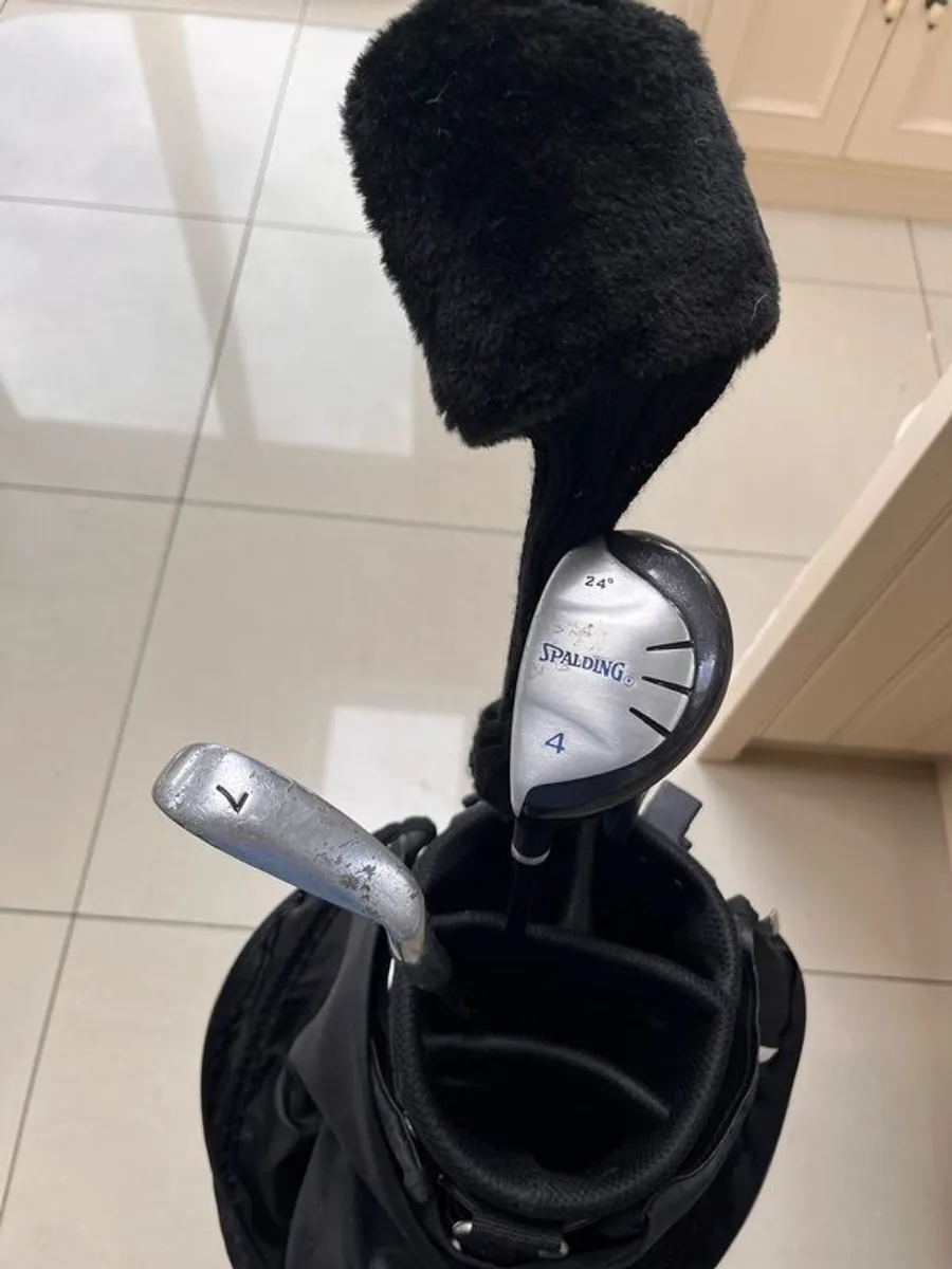Spalding left handed kids golf set - Image 4