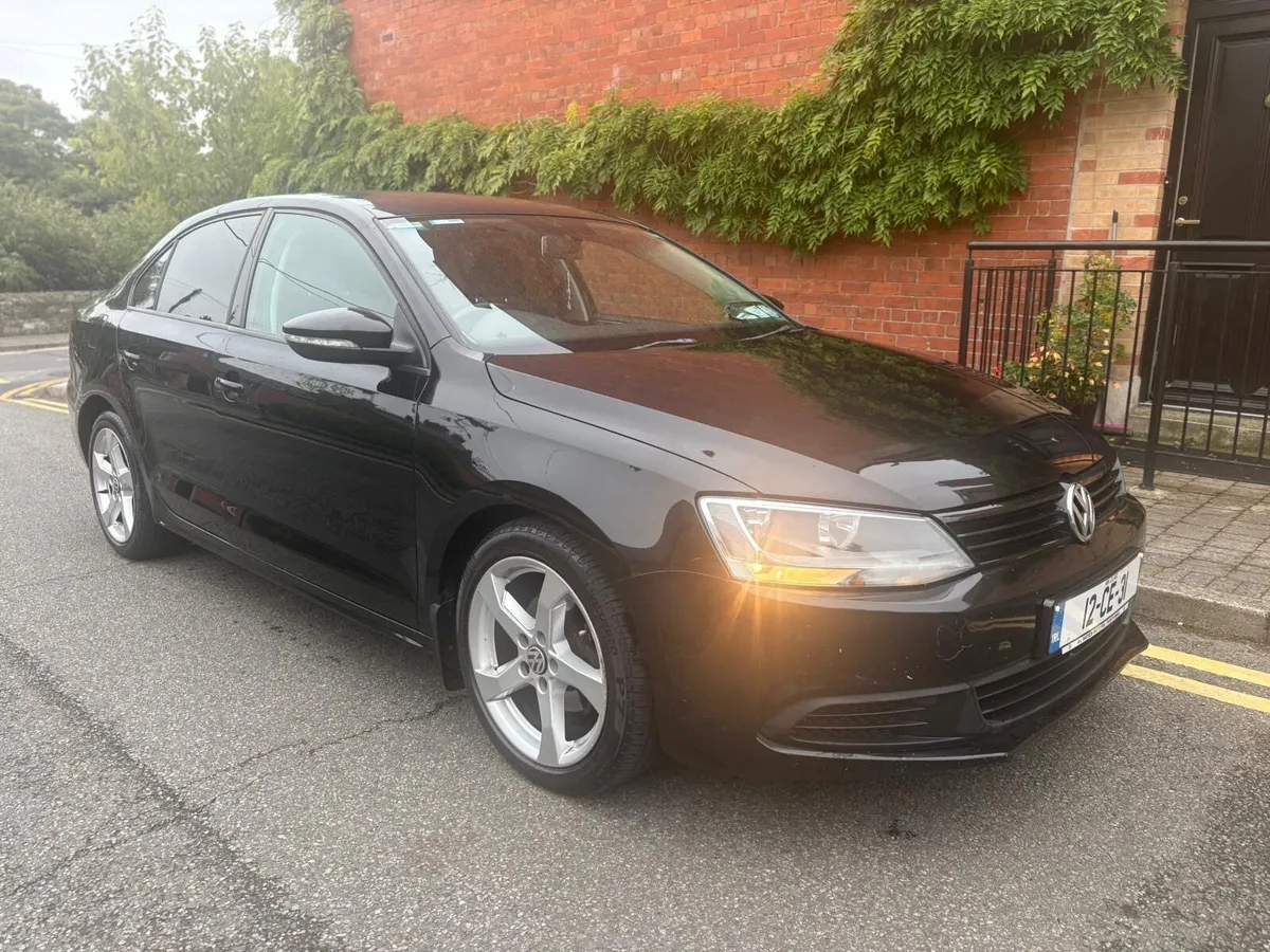 2012 Volkswagen Jetta 1.6TDI - Image 1