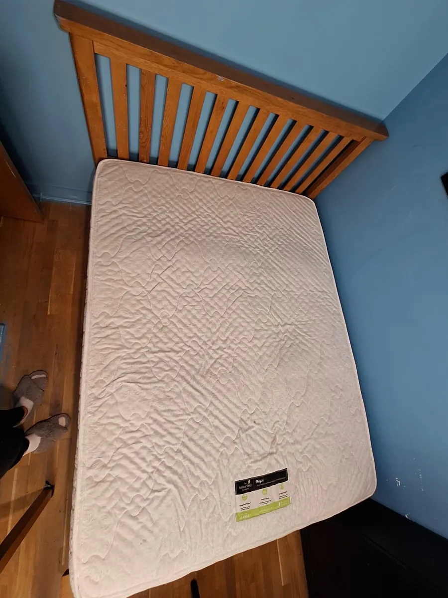 King size bed - Image 3