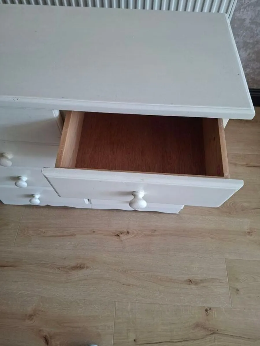 Chest of drawers - Image 1