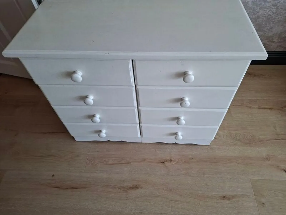 Chest of drawers - Image 2