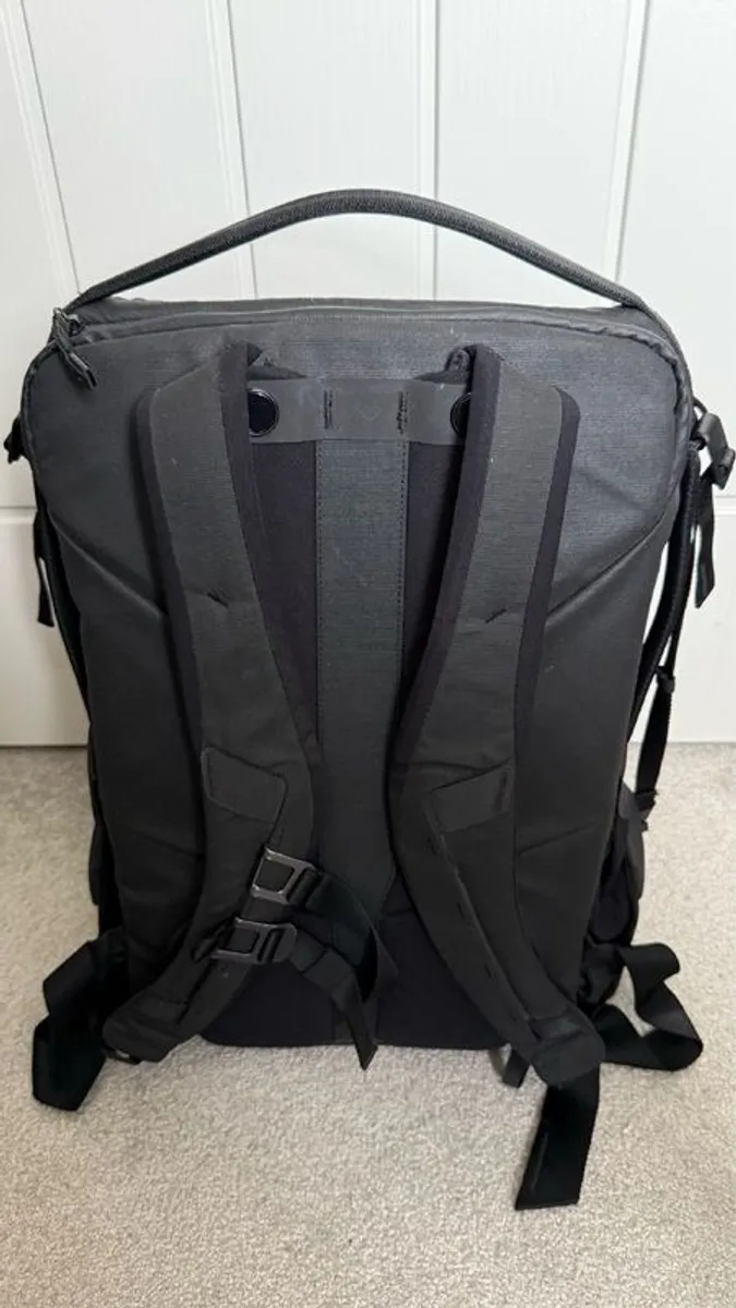 Peak Design Everyday Backpack 30L V2 (Black) - Image 1