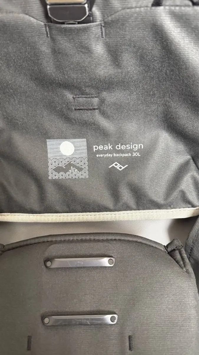 Peak Design Everyday Backpack 30L V2 (Black) - Image 2