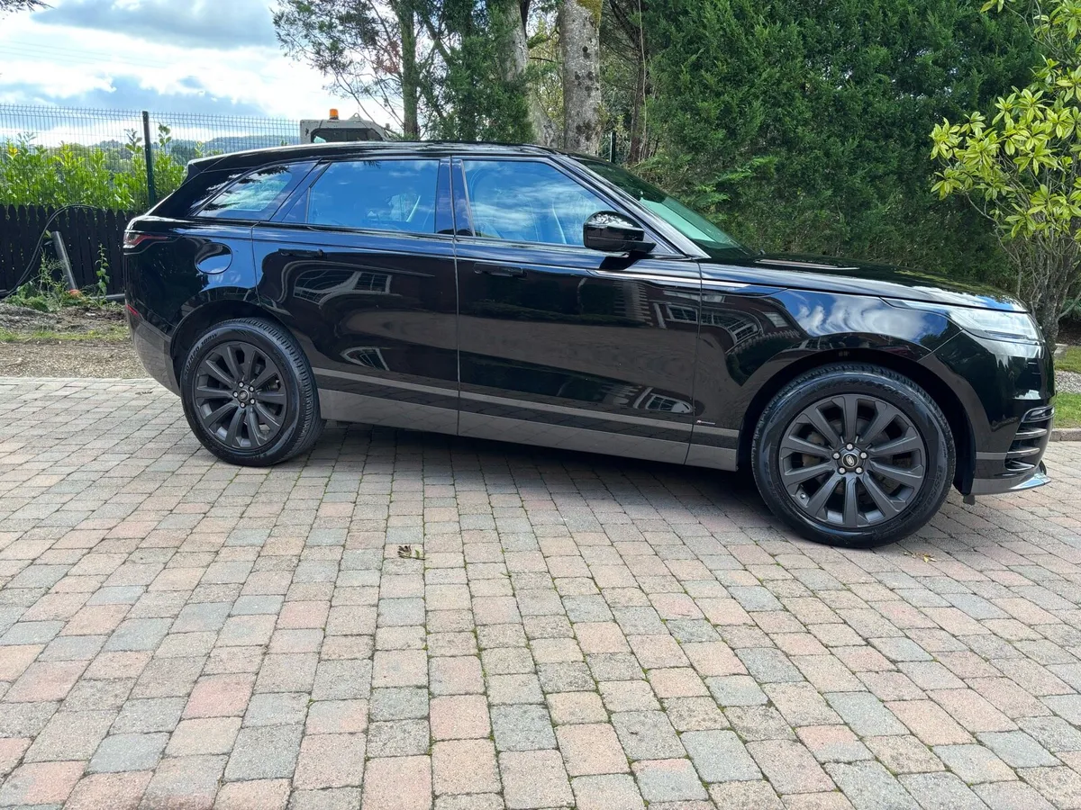 Range Rover Velar R Dynamic Auto4WD Stunning€31750 - Image 3