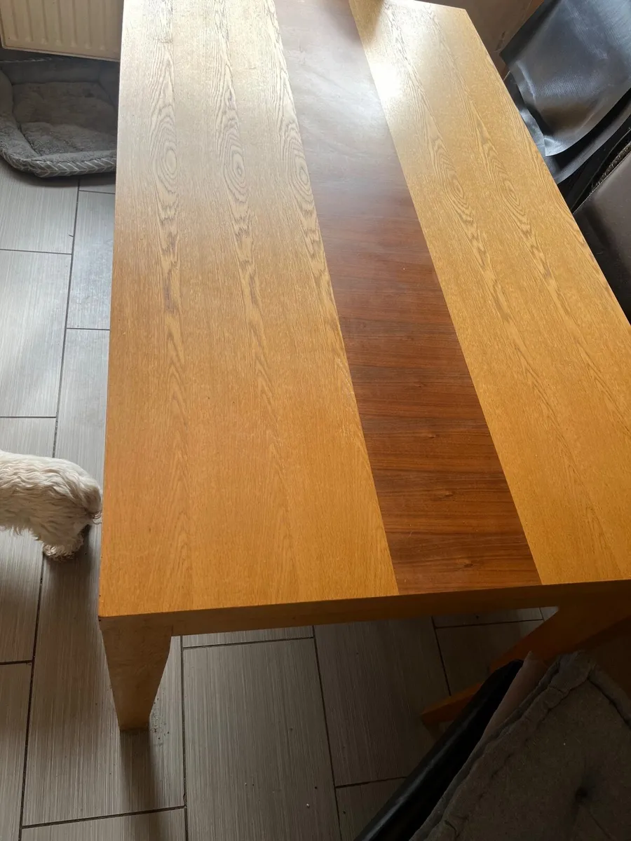 Kitchen table - Image 1