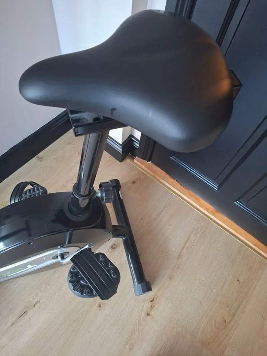 indoor exercise bike - Image 4