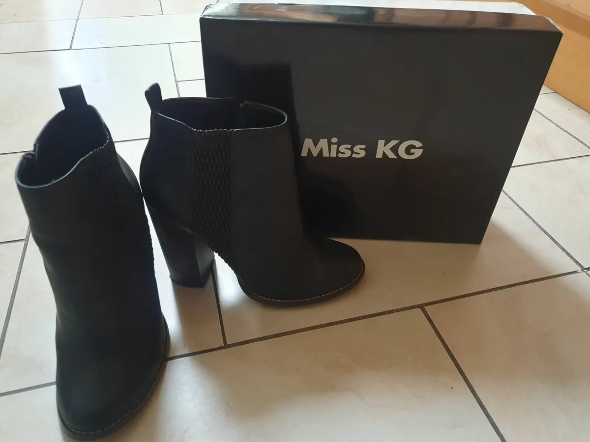 Kurt Geiger black boots size 6 - Image 2