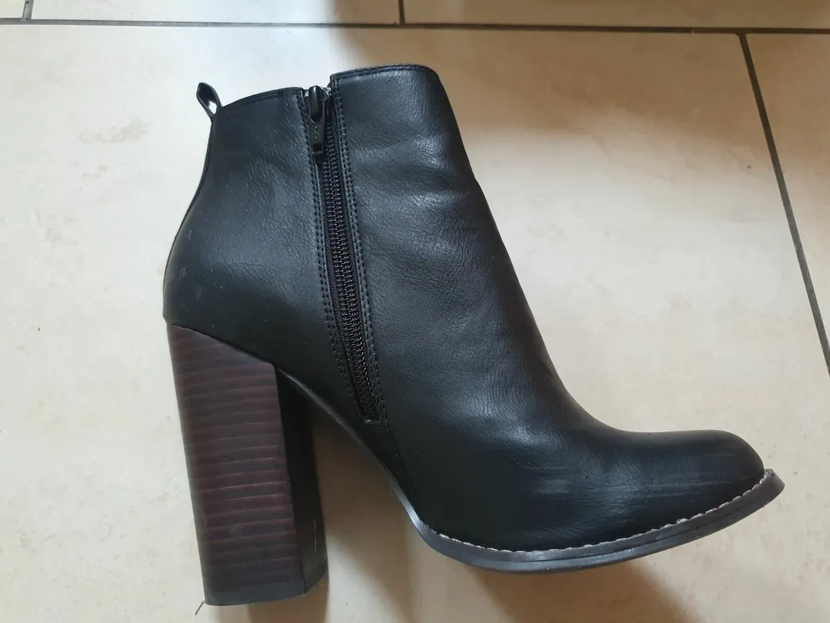 Kurt Geiger black boots size 6 - Image 3