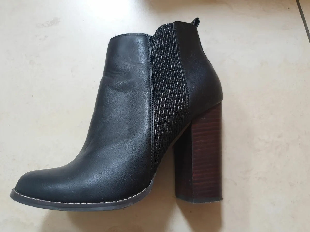 Kurt Geiger black boots size 6 - Image 4