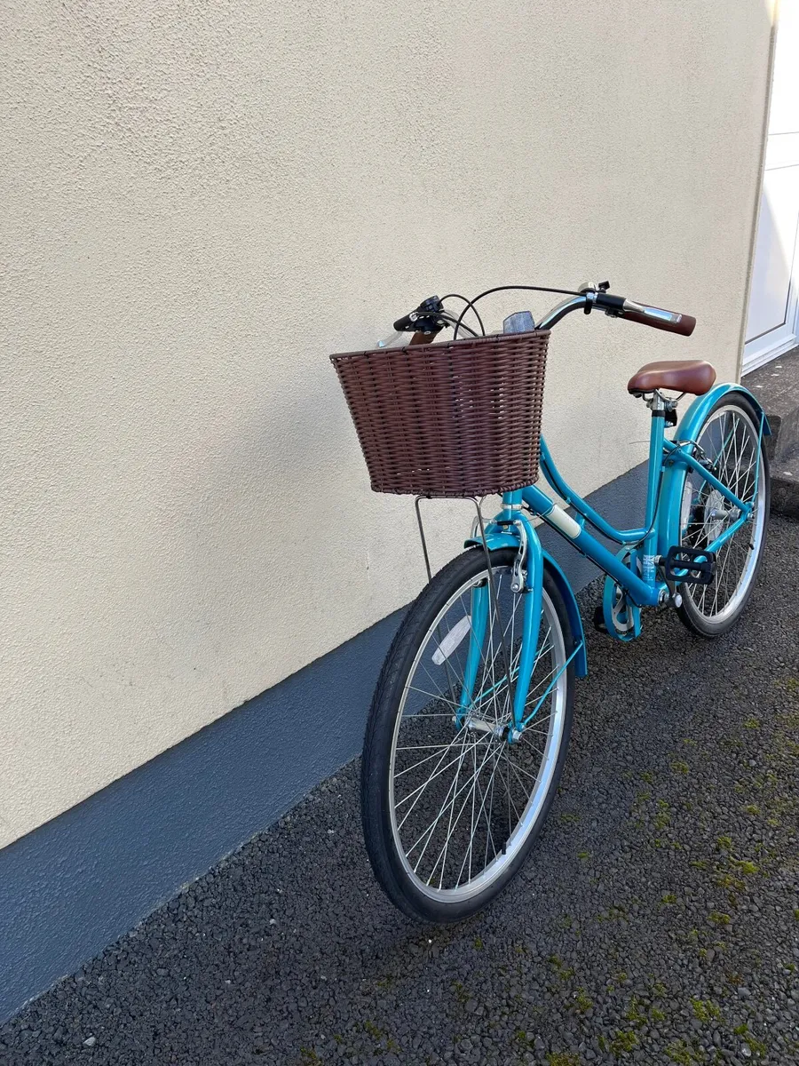 Ladies Bike with Basket for sale in Tipperary for €250 on