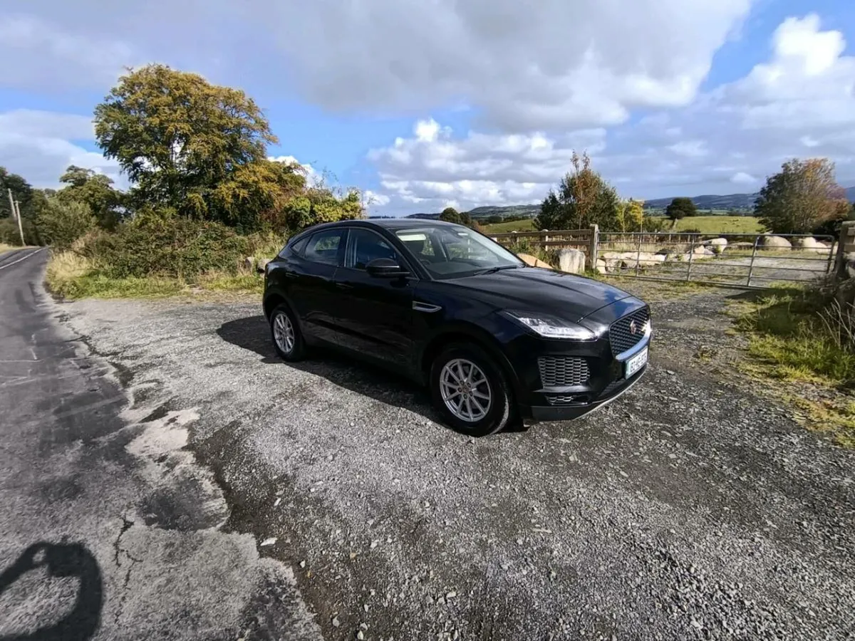 2018 jaguar e pace - Image 1