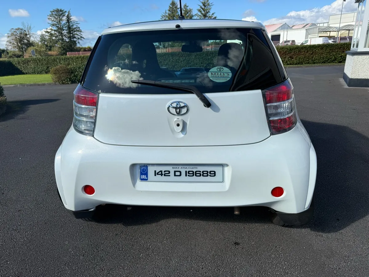 Car - Image 4