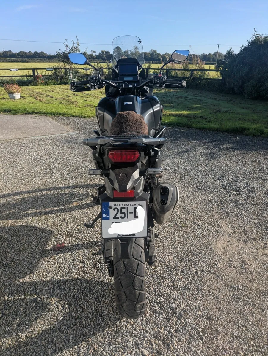 Honda  Africa Twin 2025 - Image 2