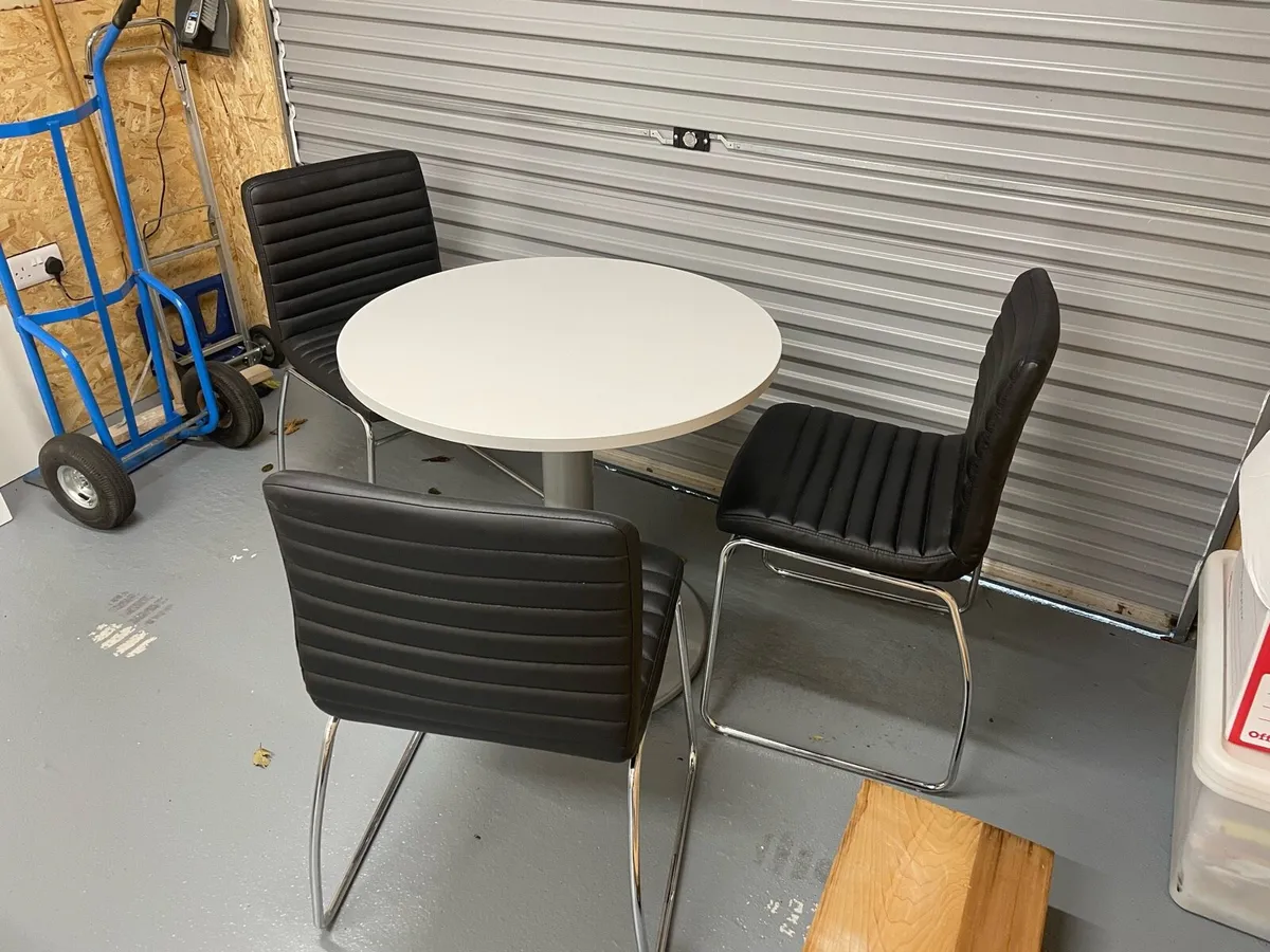 Meeting Table & Chairs - Image 1