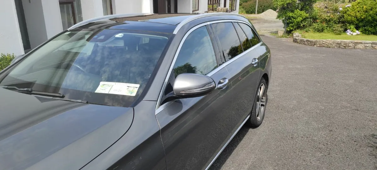 Mercedes-Benz E-Class 2017 estate Avantgarde 2.2 - Image 3