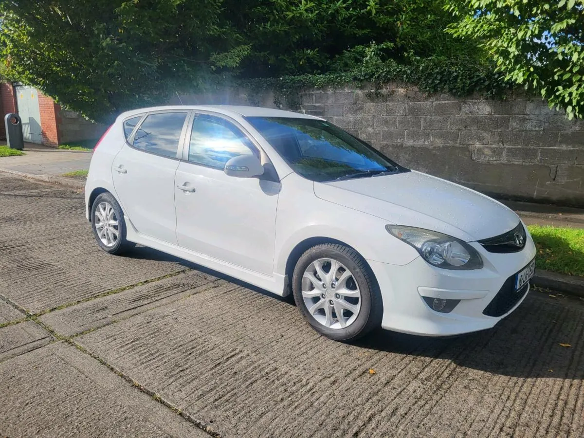 Hyundai i30 - Image 2