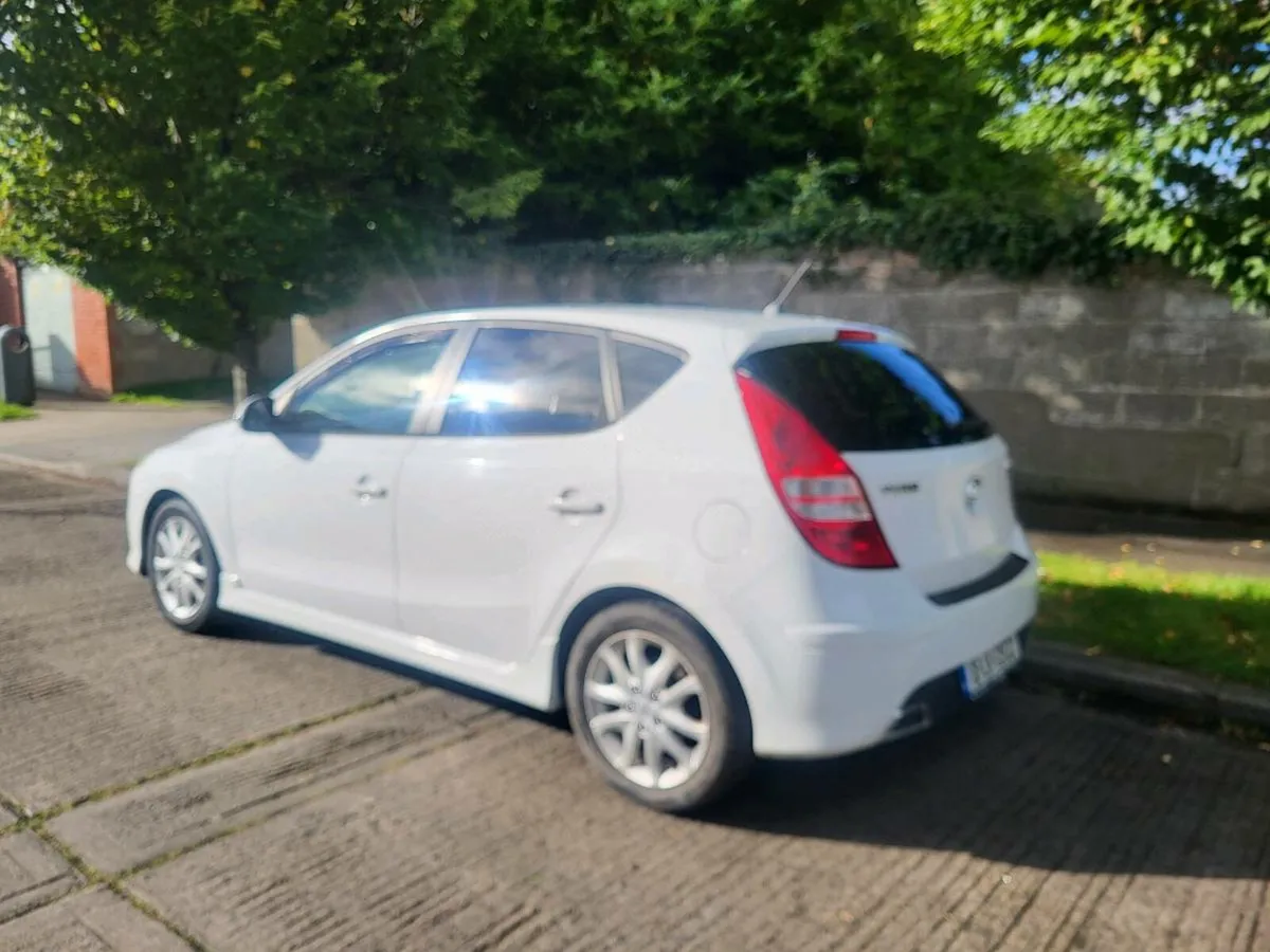 Hyundai i30 - Image 4