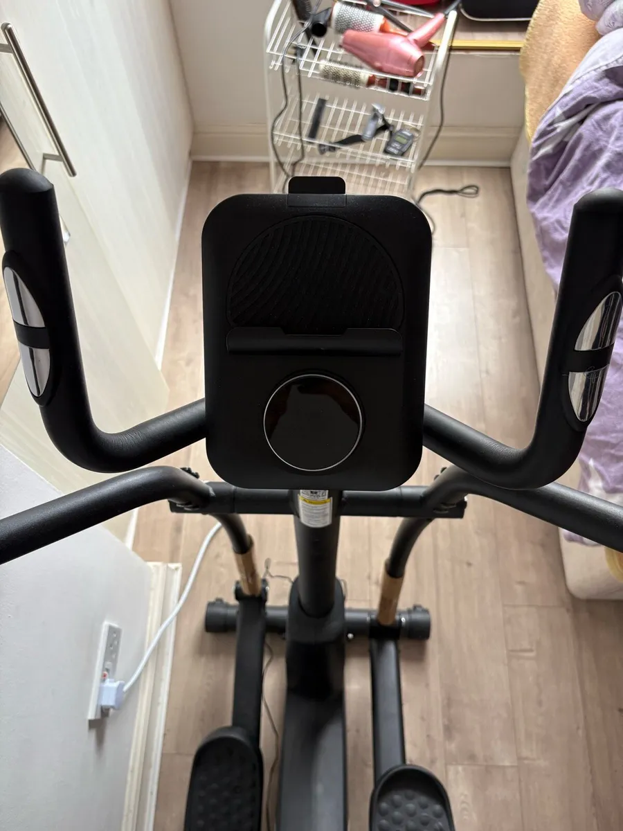 Elliptical Cross Trainer BRAND NEW - Image 3