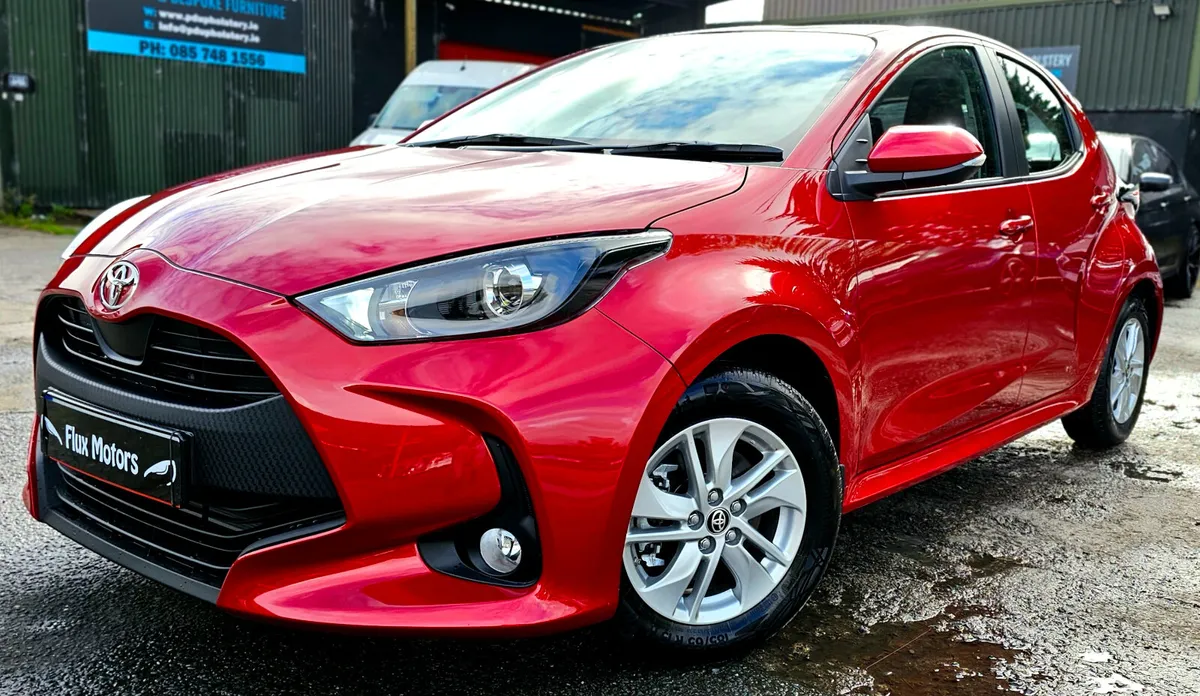 🔥 2025/2 Toyota Yaris Hybrid Luna NEW! - Image 1