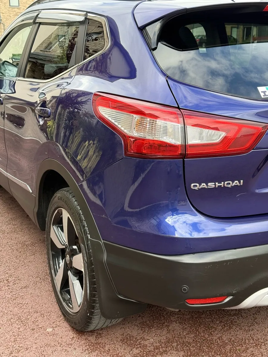 Qashqai 1.5 dCi SV Premium, low mileage, one owner - Image 2