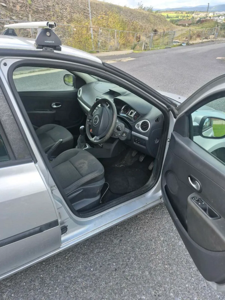 Car - Image 3
