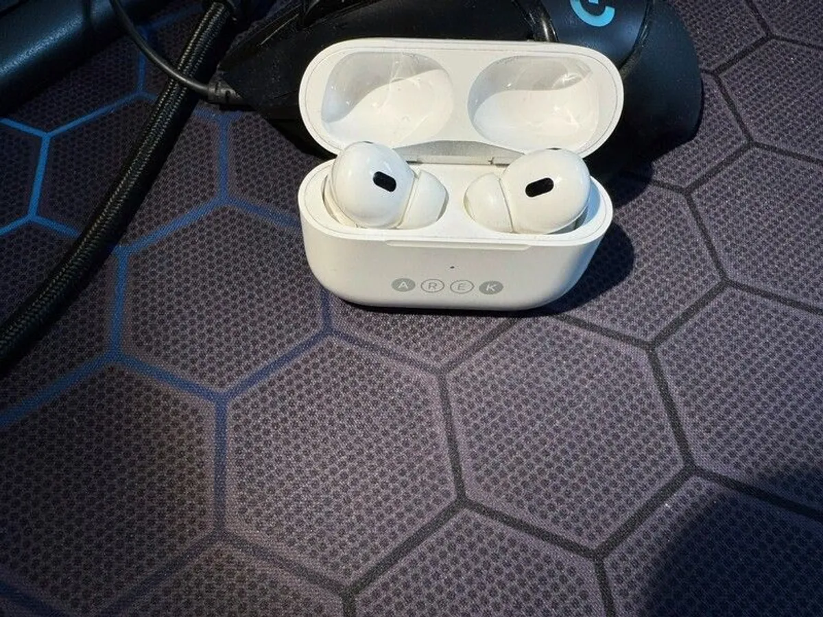 AirPods Pro 2 - Image 4