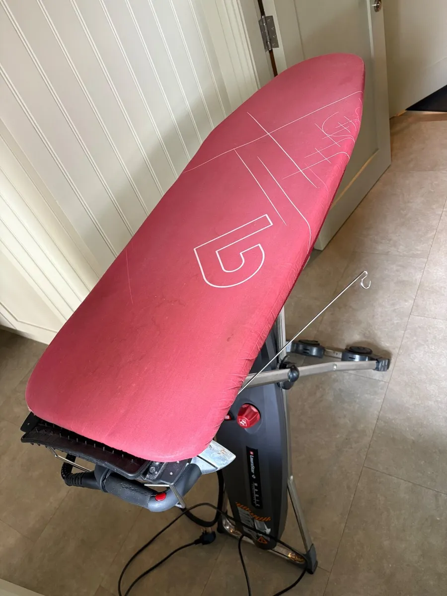 Ironing board - Image 2