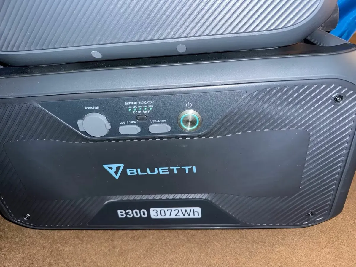 BLUETTI AC200MAX & B300 Power Station Bundle 5kWh - Image 4