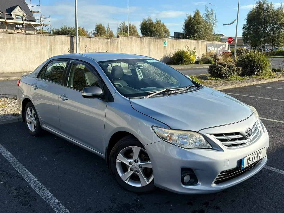 Toyota Corolla 2012 - Image 2