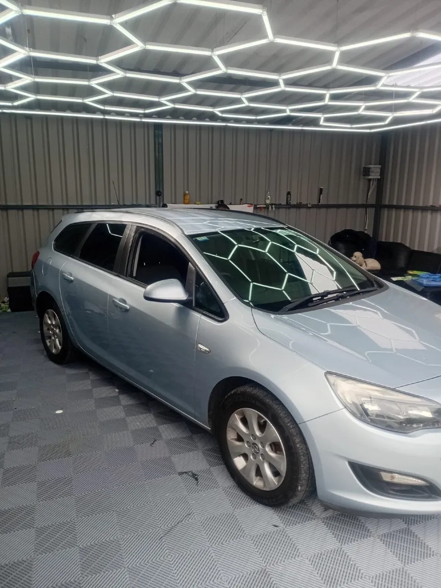 Opel Astra €4750 - Image 1