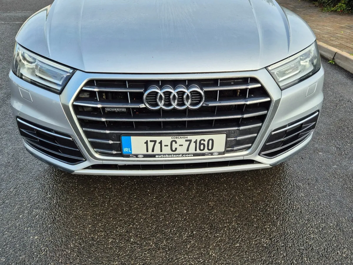 Audi Q5 quattro 190 Q S-T SE AUT - Image 1