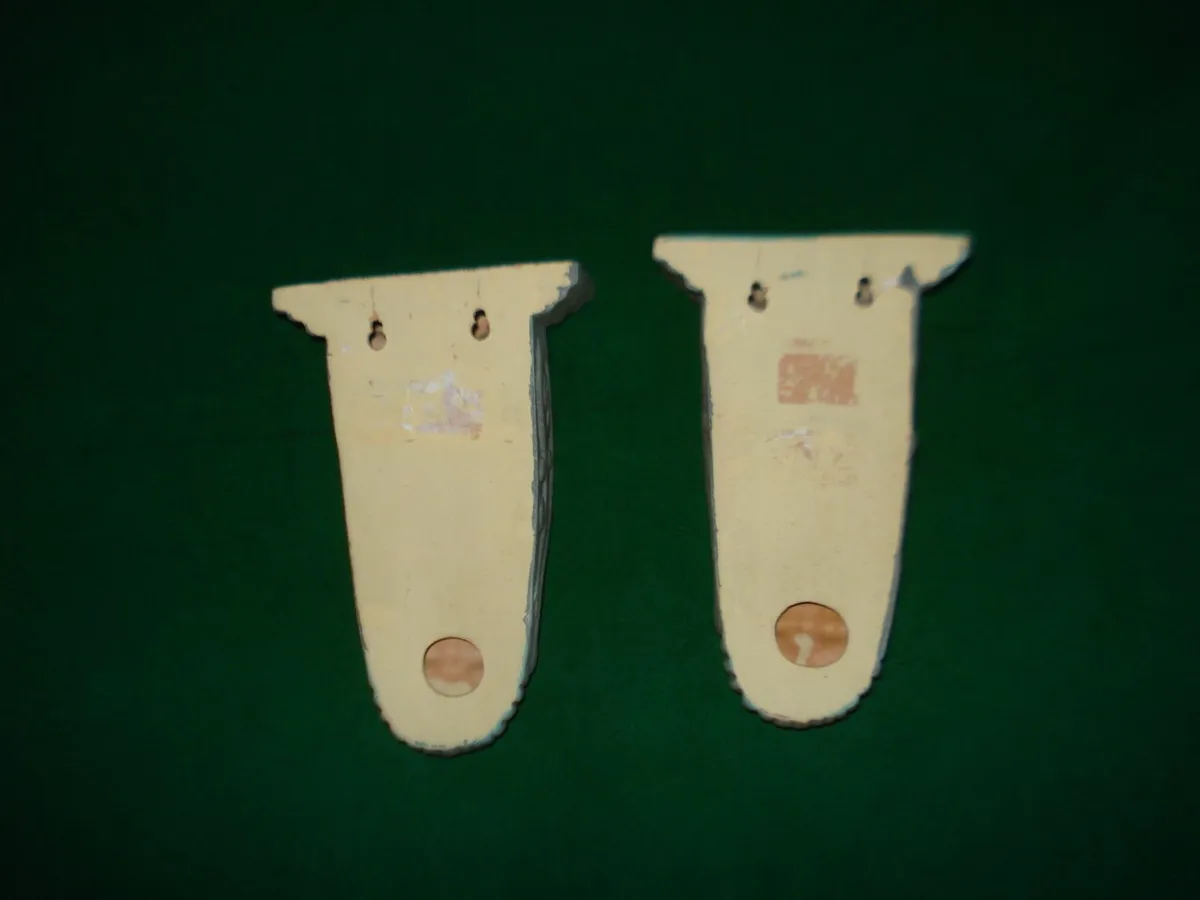 PAIR PLASTER WALL CORBELLS. - Image 2