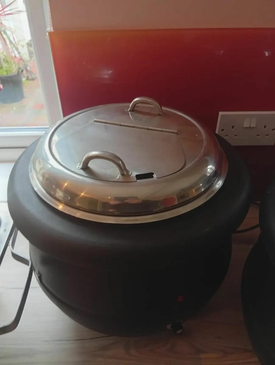 Ban marie x2 and soup cauldron x3 - Image 1