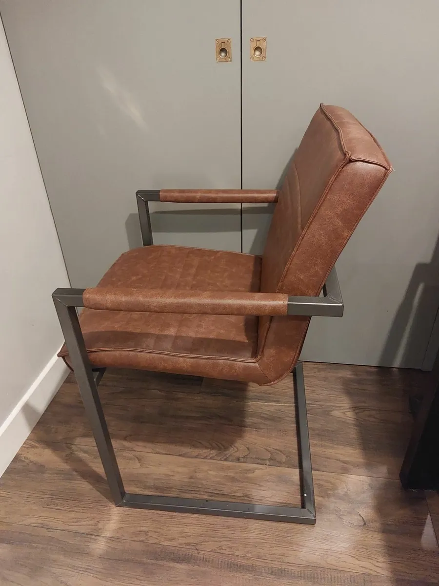 Extendable Dining Table and Chairs - Image 4
