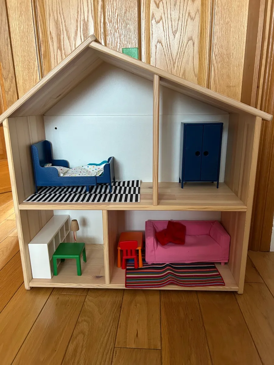 Ikea Flisat Doll’s House with Huset Furniture