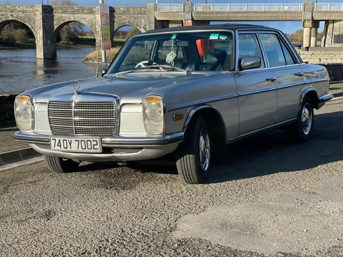 Mercedes-Benz E-Class 1974 - Image 3