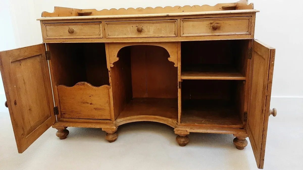 Pine dressing table - Image 2