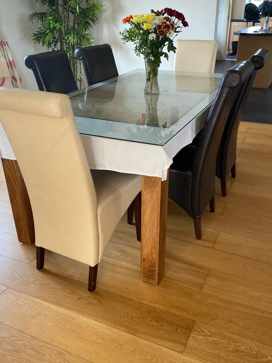Dining chairs - Image 1