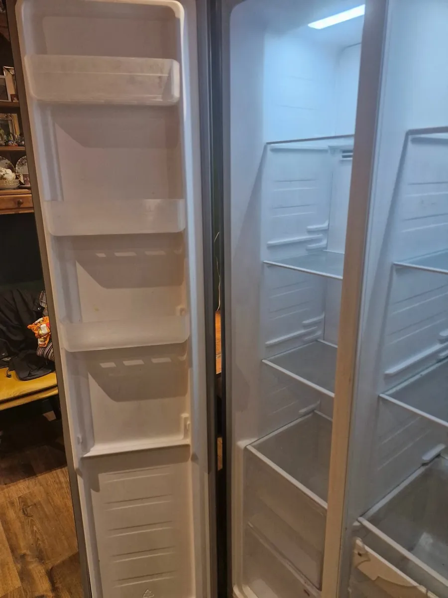 American Style  Fridge Freezer - Image 4
