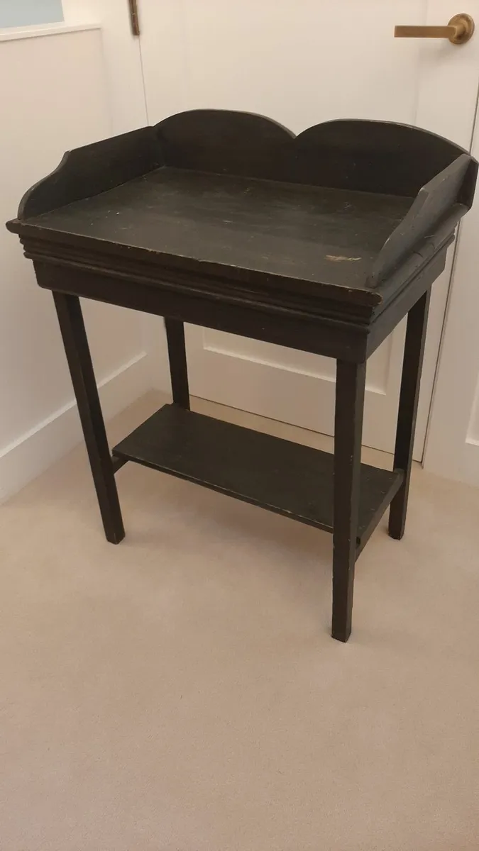 Wash stand - Image 1