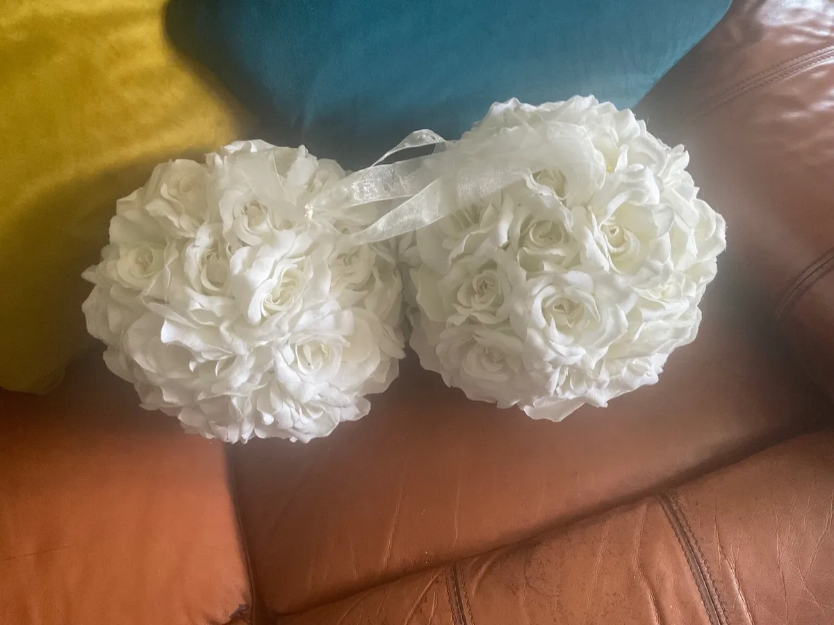Wedding flower pomanders - Image 1