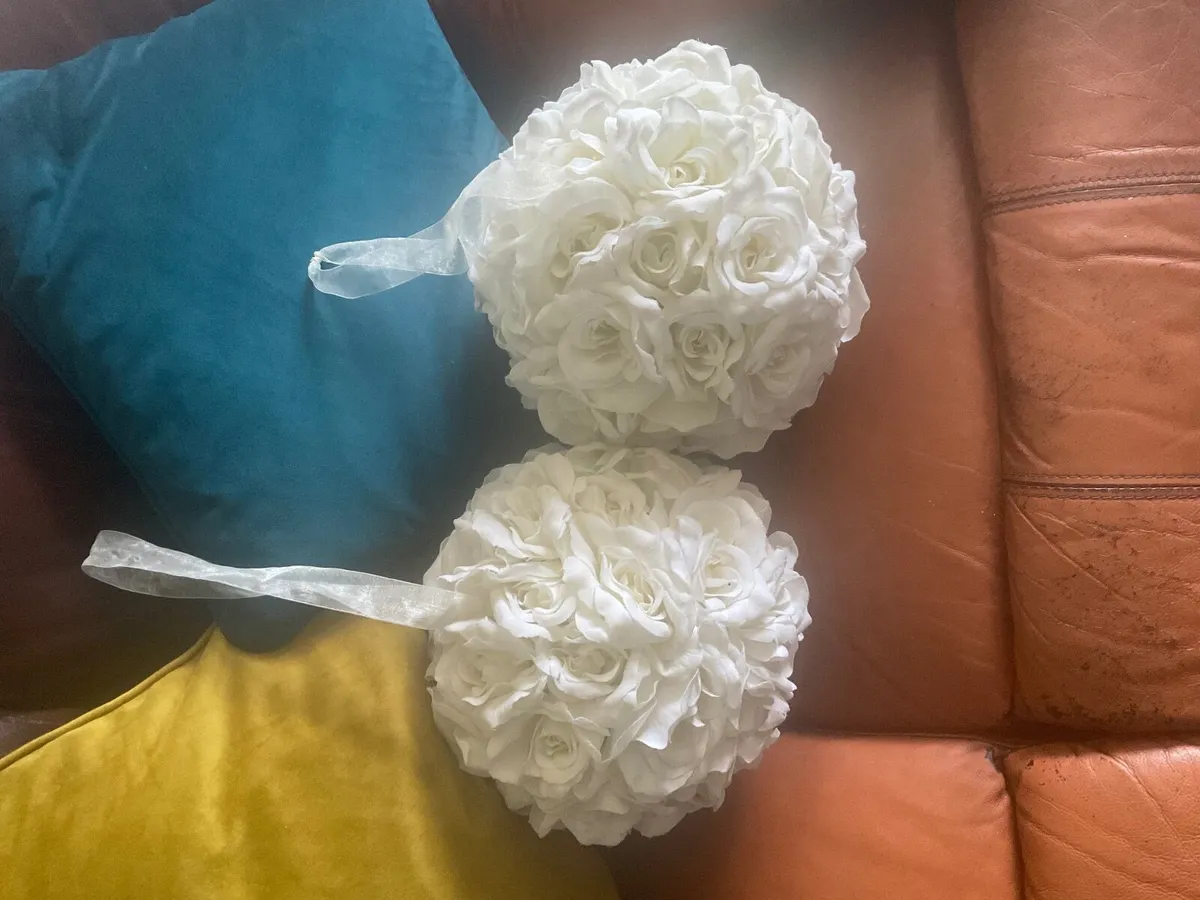 Wedding flower pomanders - Image 2