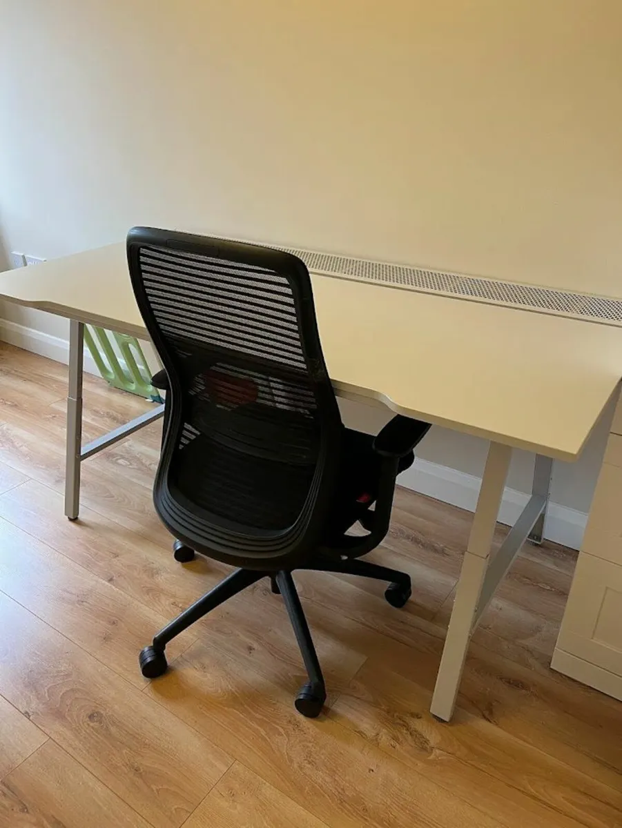 Ikea UTESPELARE gaming desk - Image 2