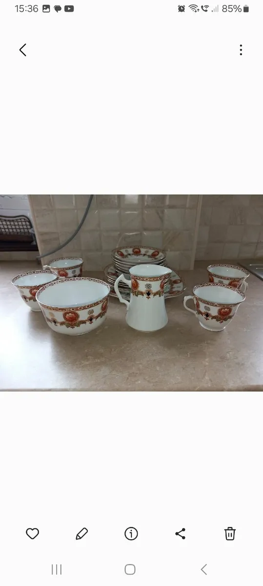 Roslyn china tea set - Image 1