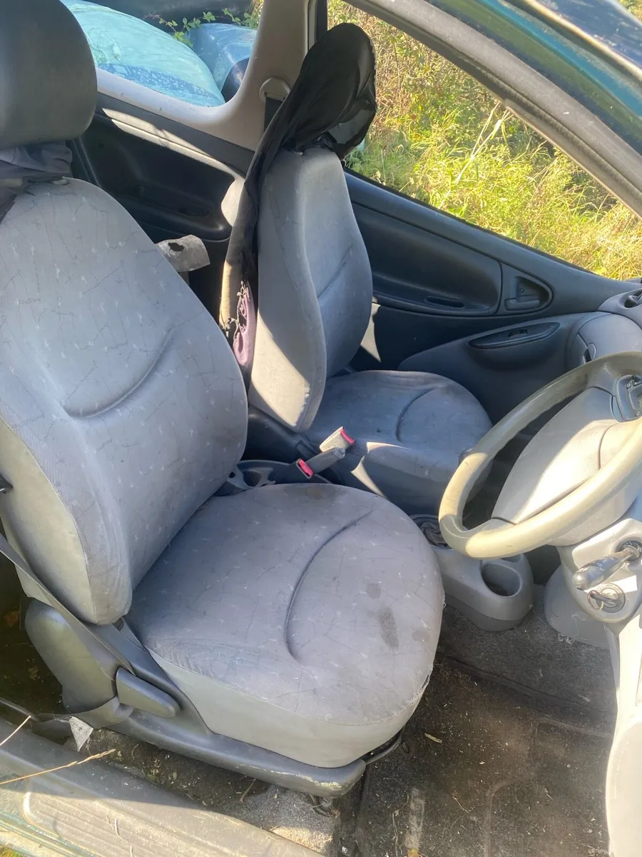 Toyota Yaris for breaking - Image 4